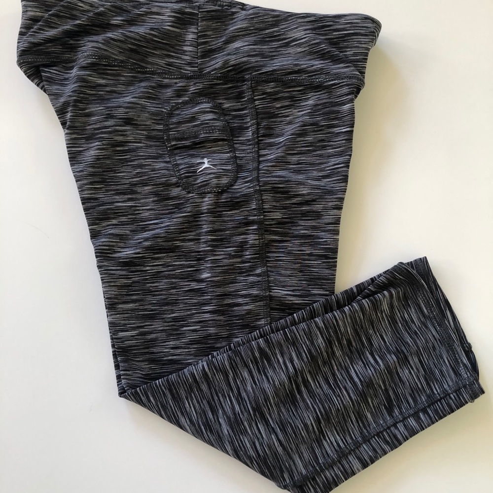 NWT Danskin Athletic workout Capris leggings